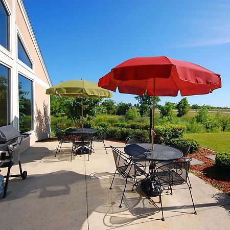 Comfort Inn & Suites Jackson - West Bend Eksteriør bilde