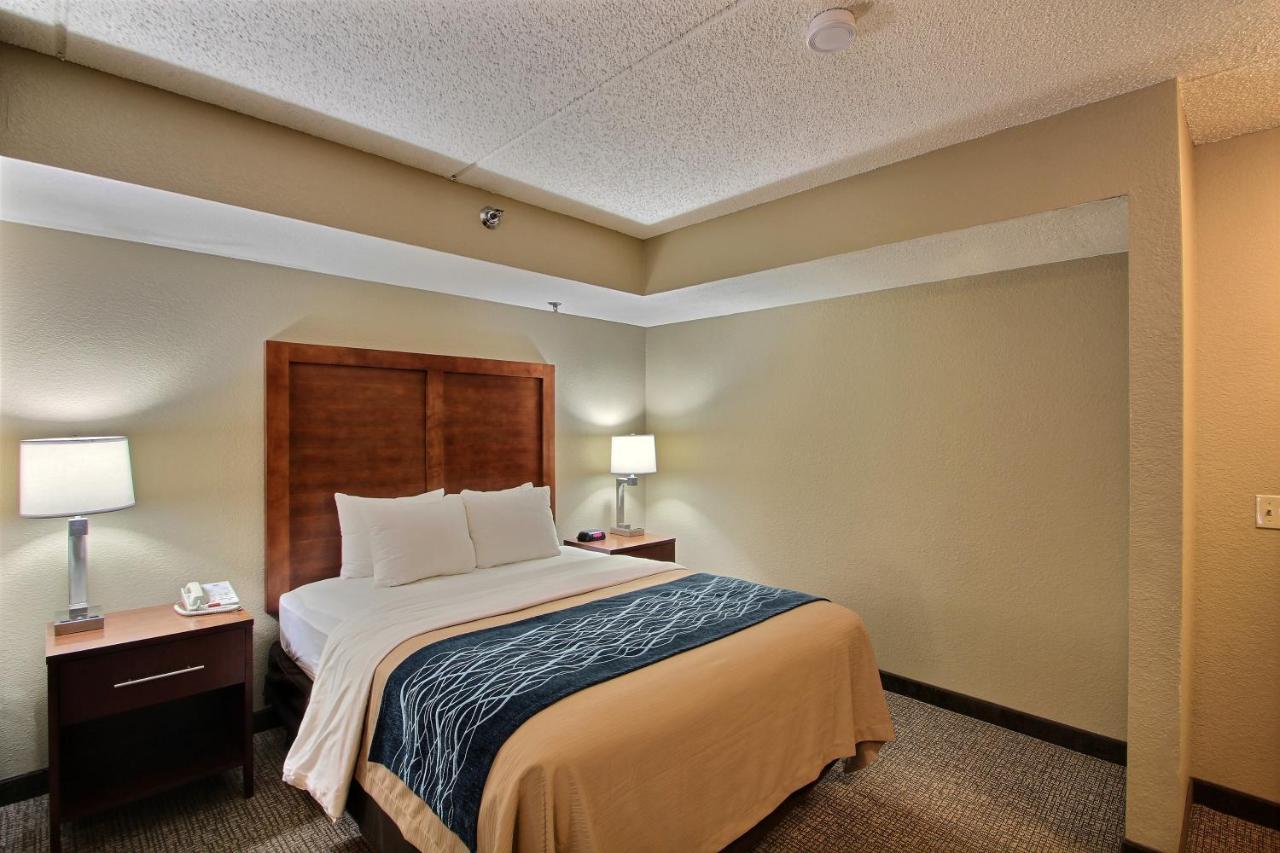 Comfort Inn & Suites Jackson - West Bend Eksteriør bilde