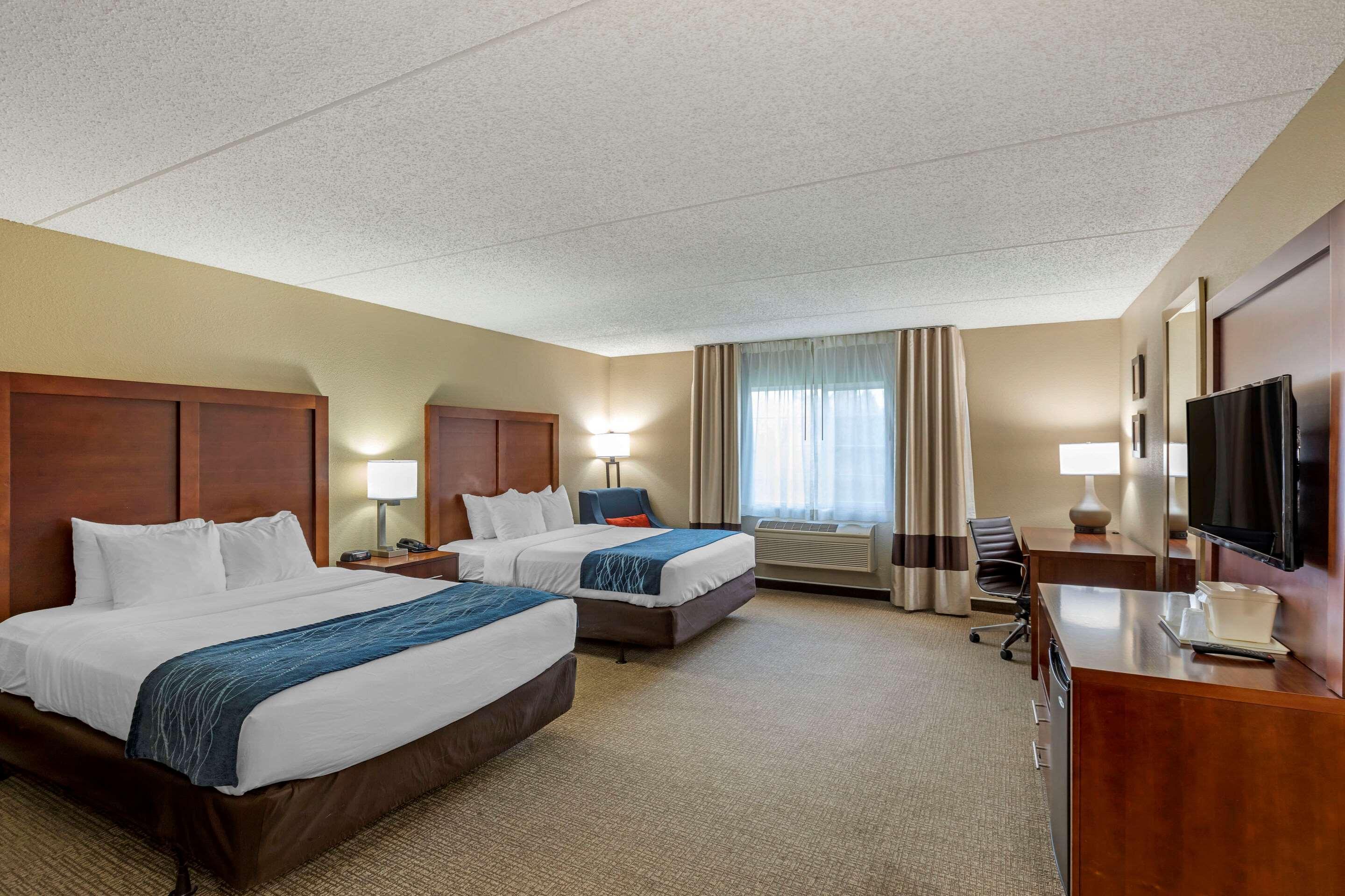 Comfort Inn & Suites Jackson - West Bend Eksteriør bilde