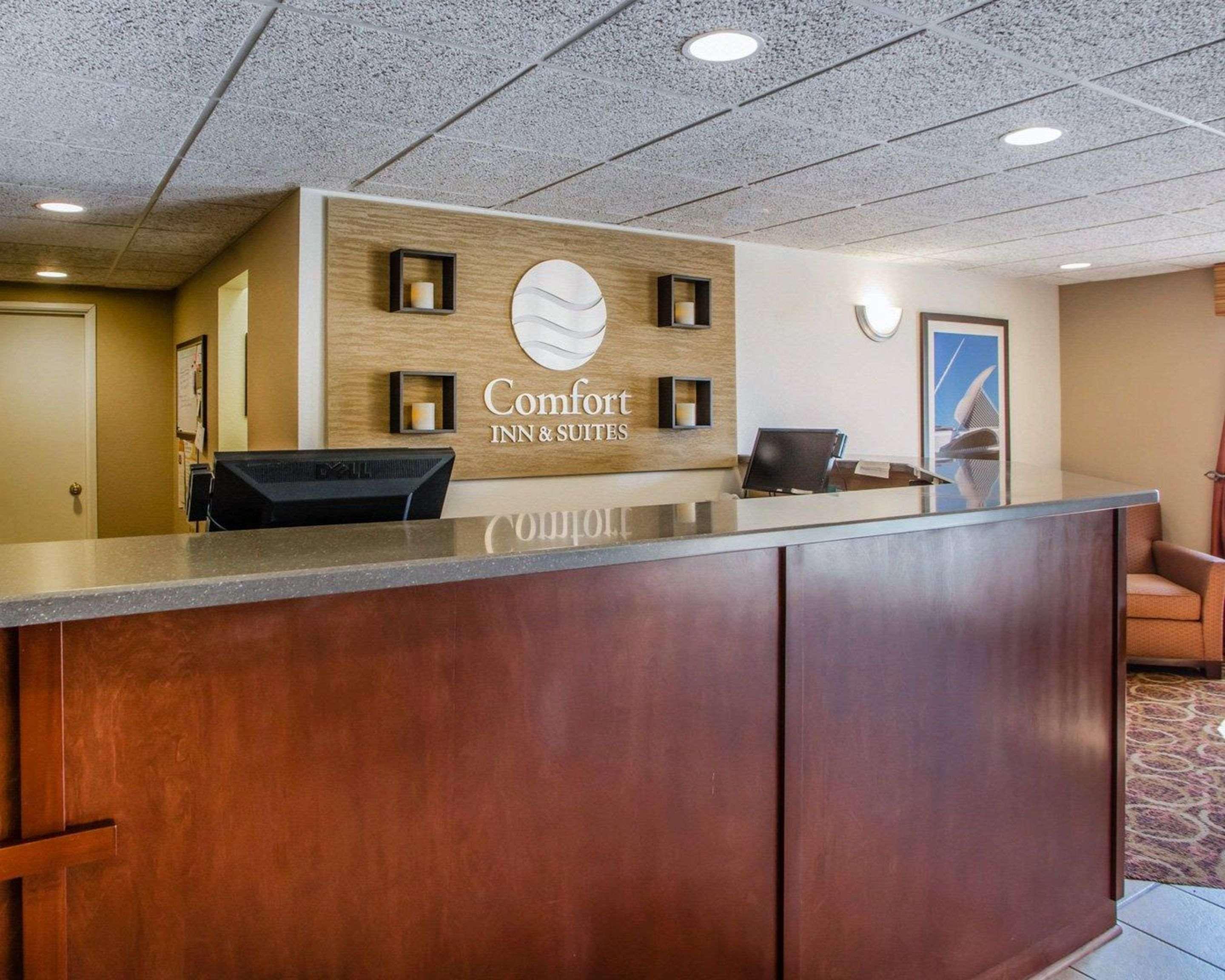 Comfort Inn & Suites Jackson - West Bend Eksteriør bilde