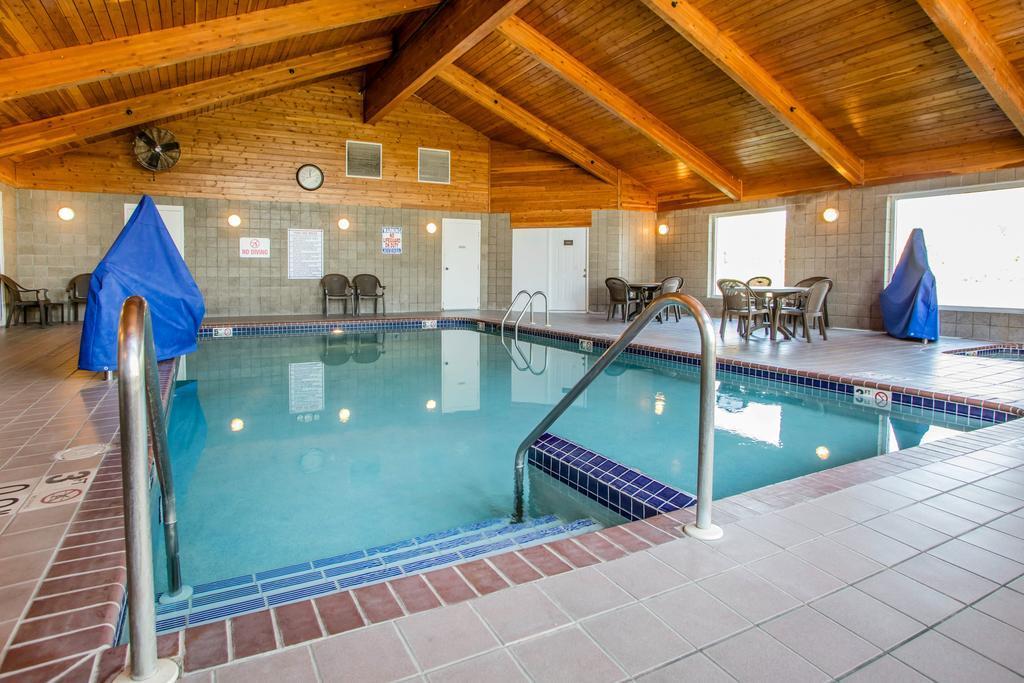 Comfort Inn & Suites Jackson - West Bend Eksteriør bilde