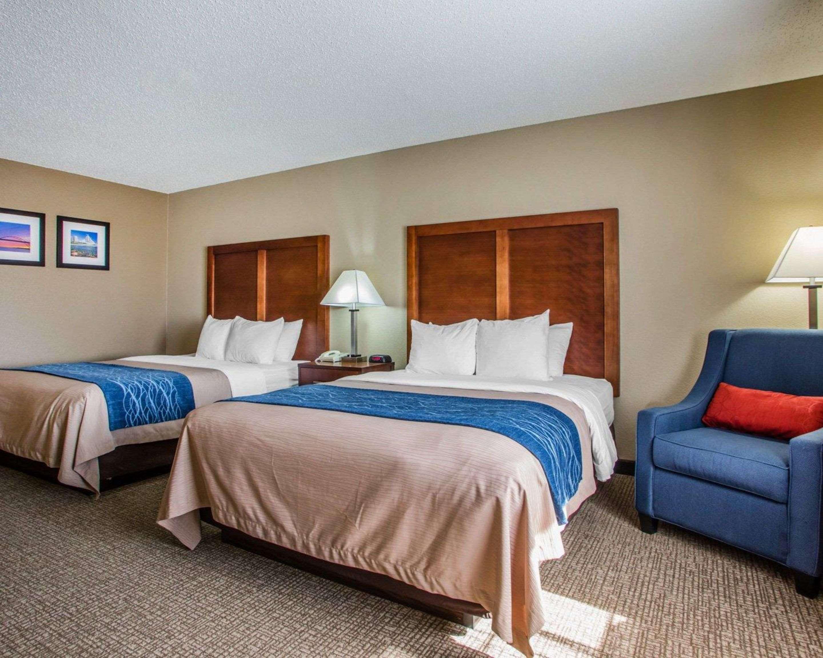 Comfort Inn & Suites Jackson - West Bend Eksteriør bilde