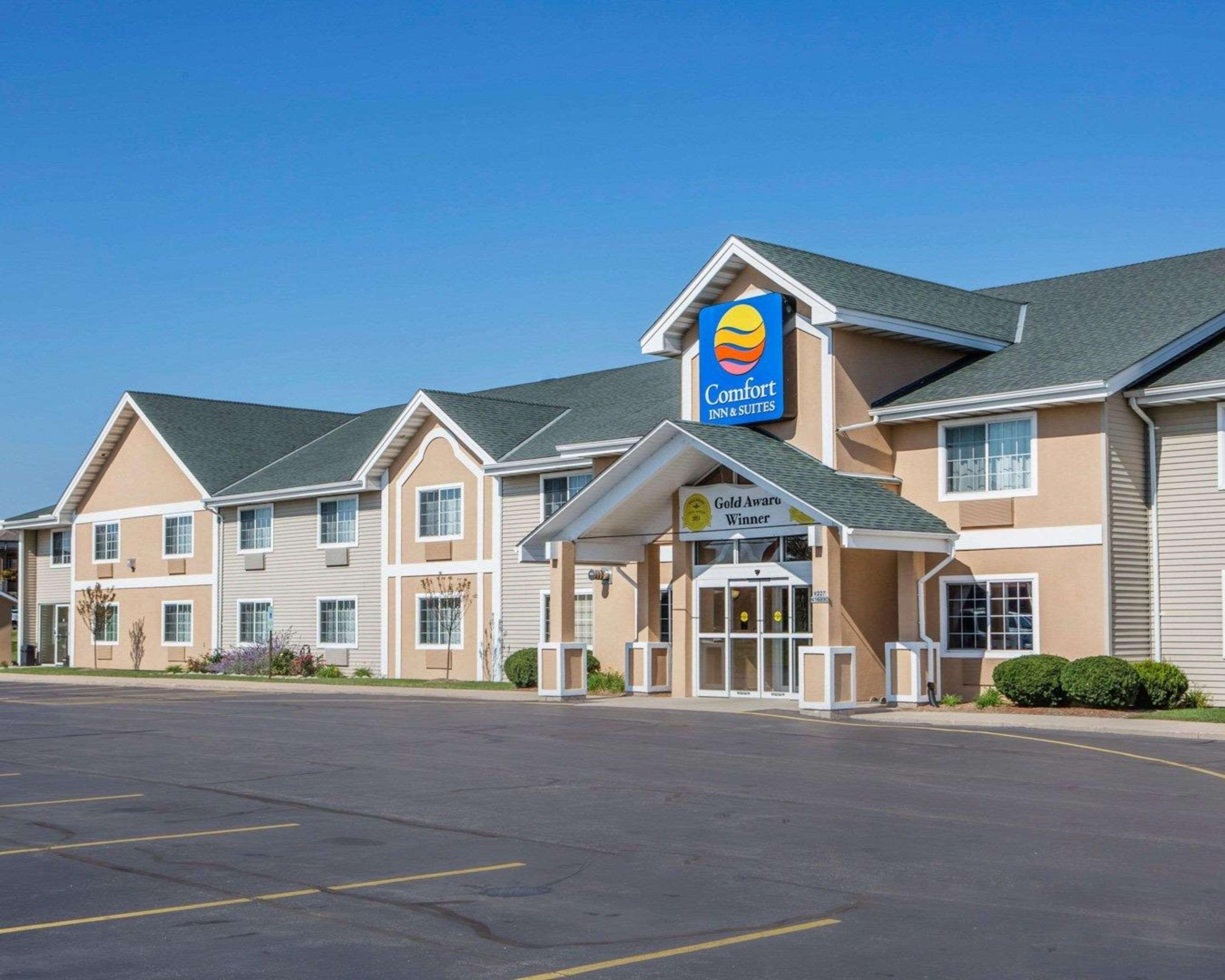 Comfort Inn & Suites Jackson - West Bend Eksteriør bilde