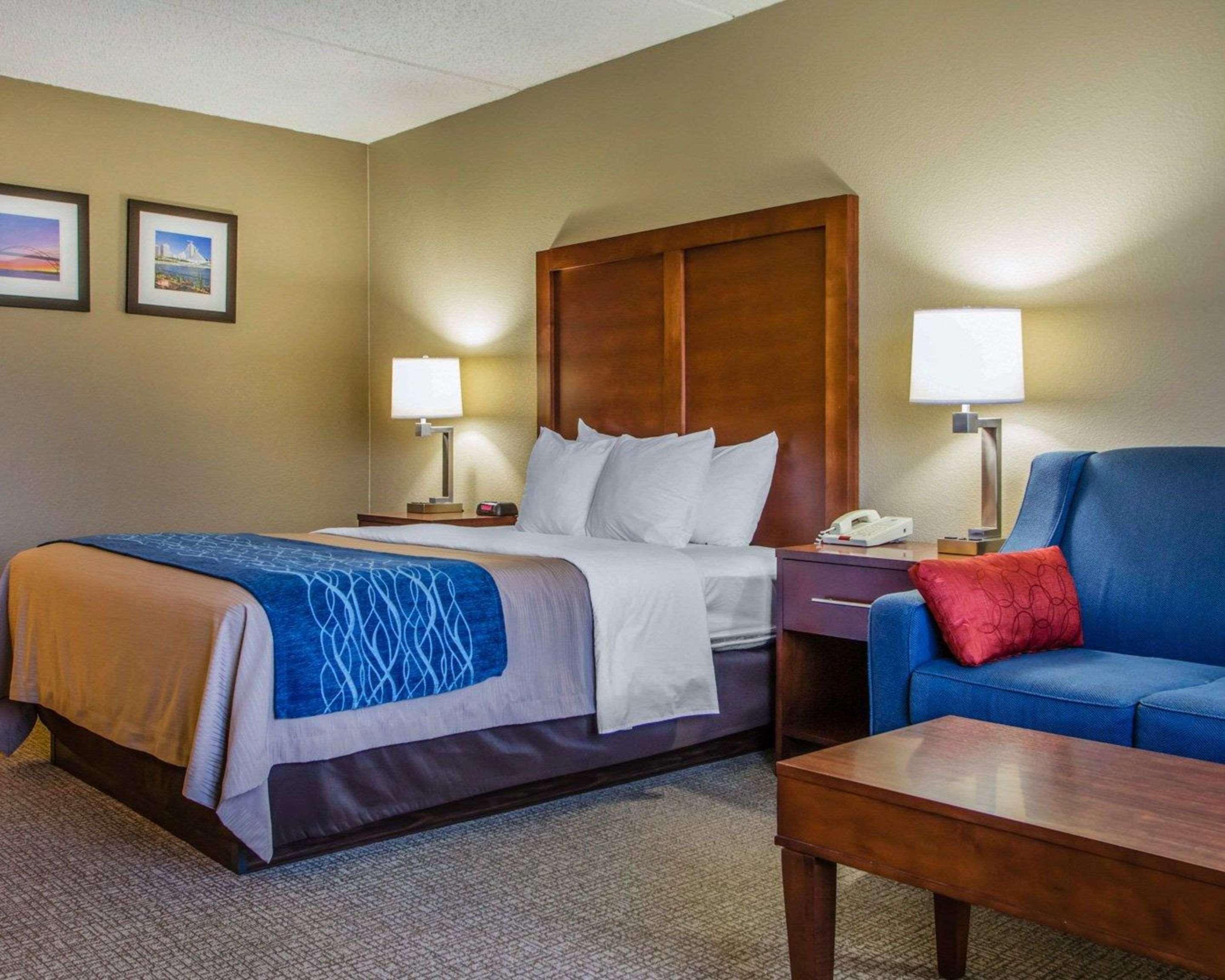 Comfort Inn & Suites Jackson - West Bend Eksteriør bilde