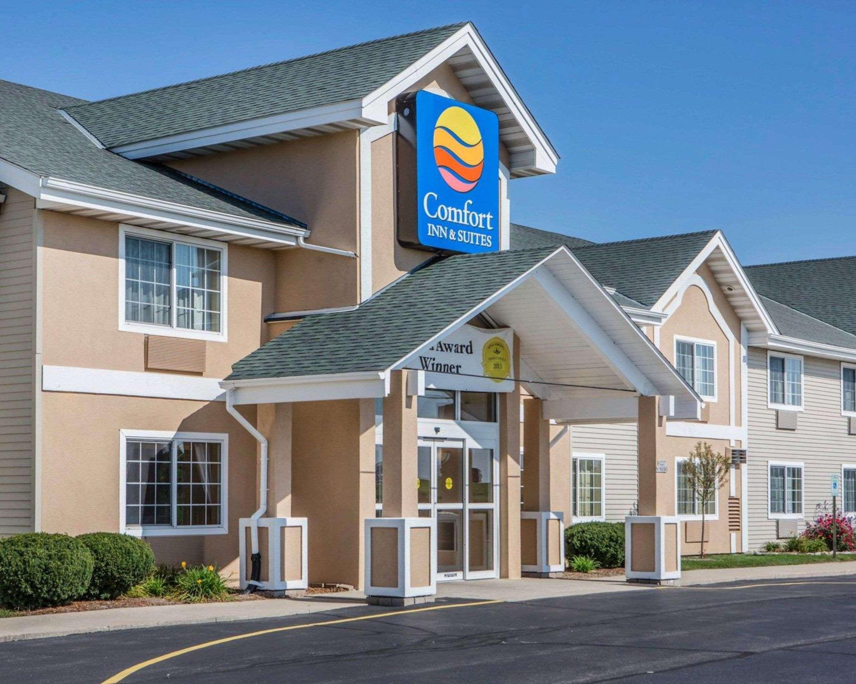 Comfort Inn & Suites Jackson - West Bend Eksteriør bilde