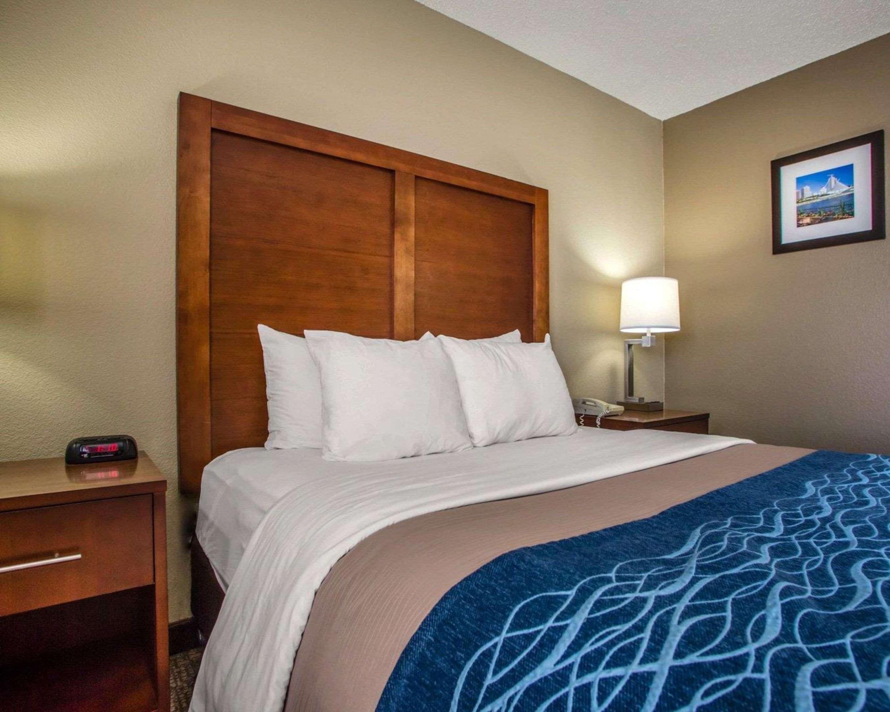 Comfort Inn & Suites Jackson - West Bend Eksteriør bilde