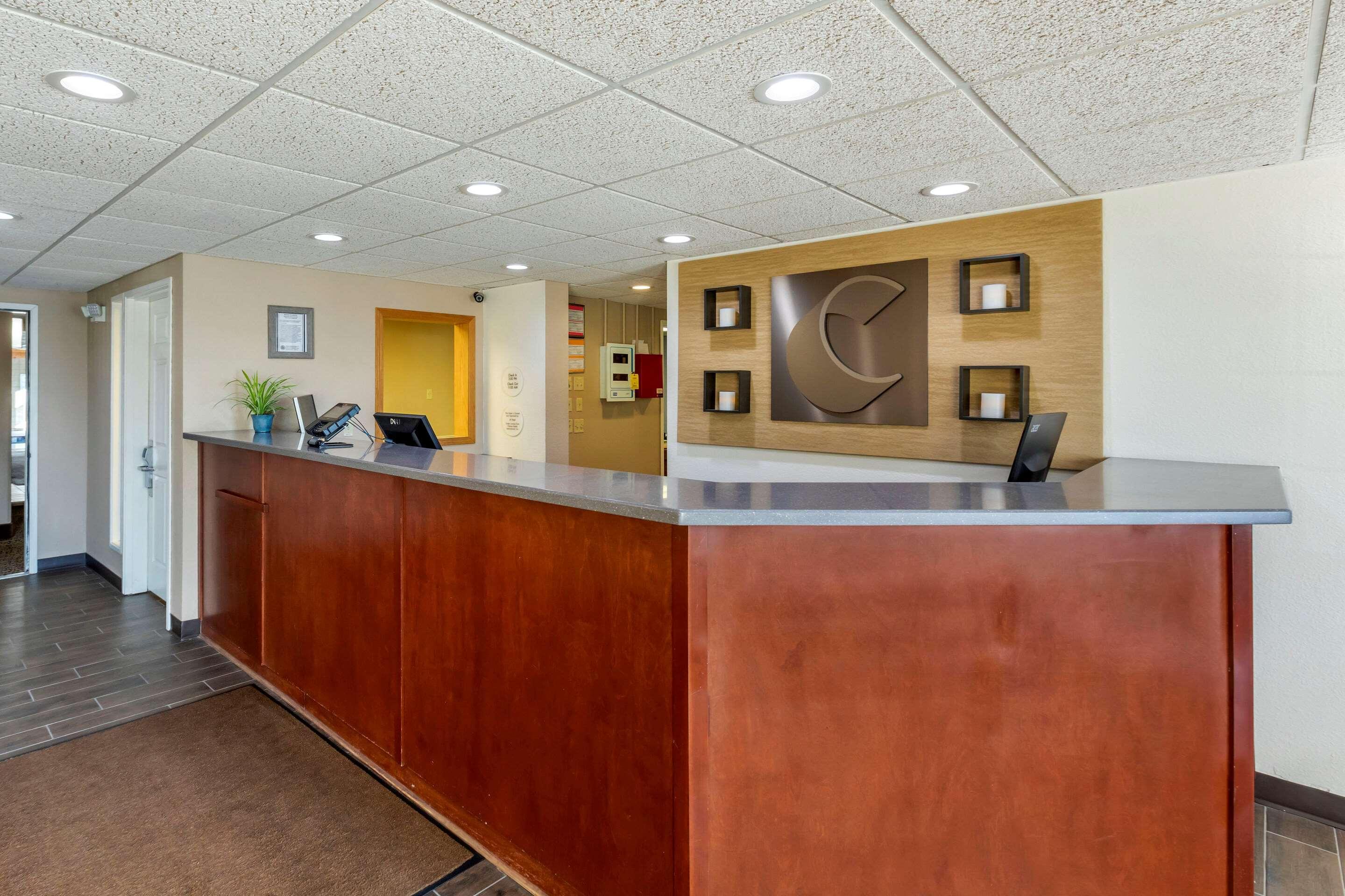 Comfort Inn & Suites Jackson - West Bend Eksteriør bilde