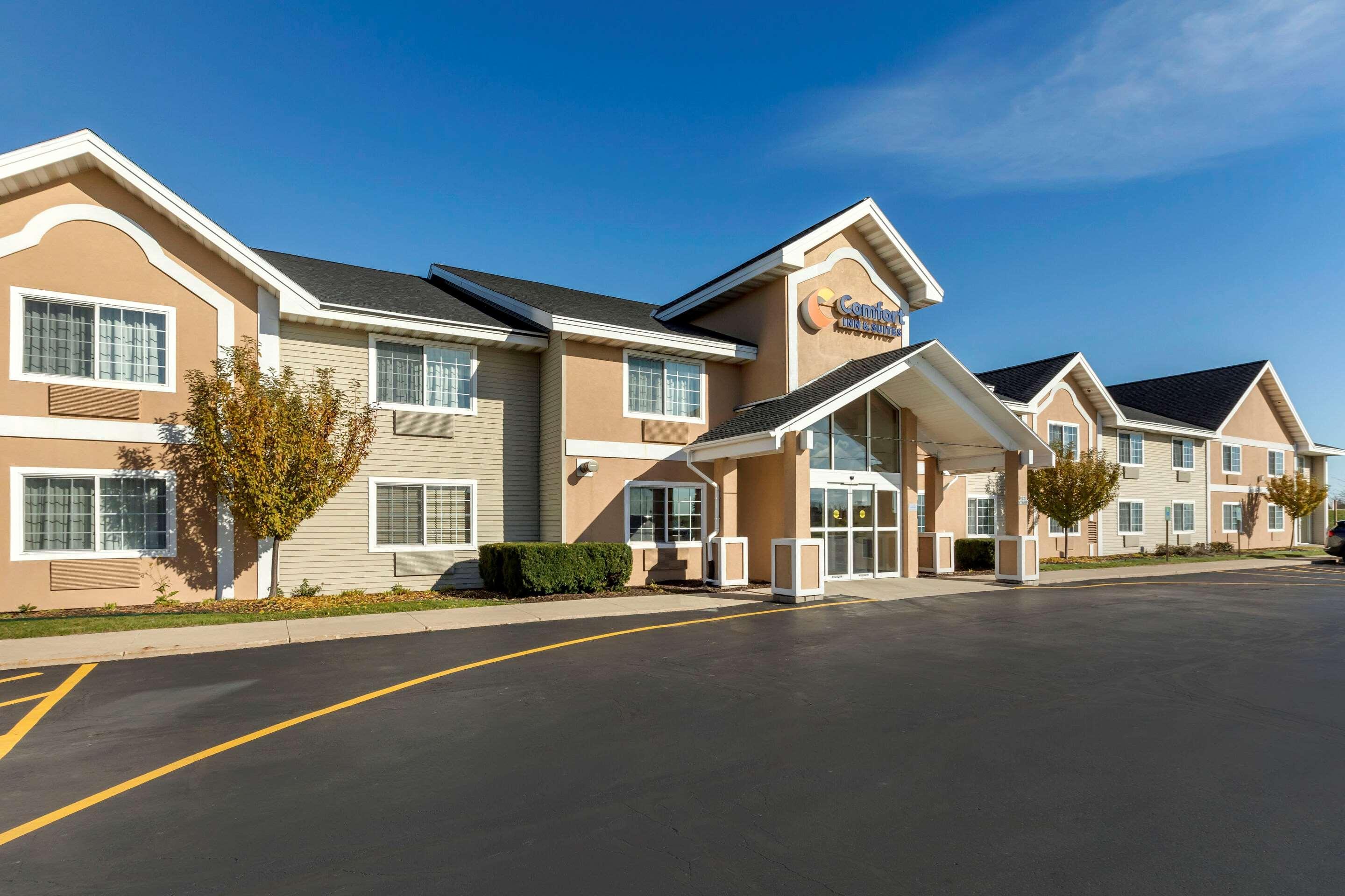 Comfort Inn & Suites Jackson - West Bend Eksteriør bilde